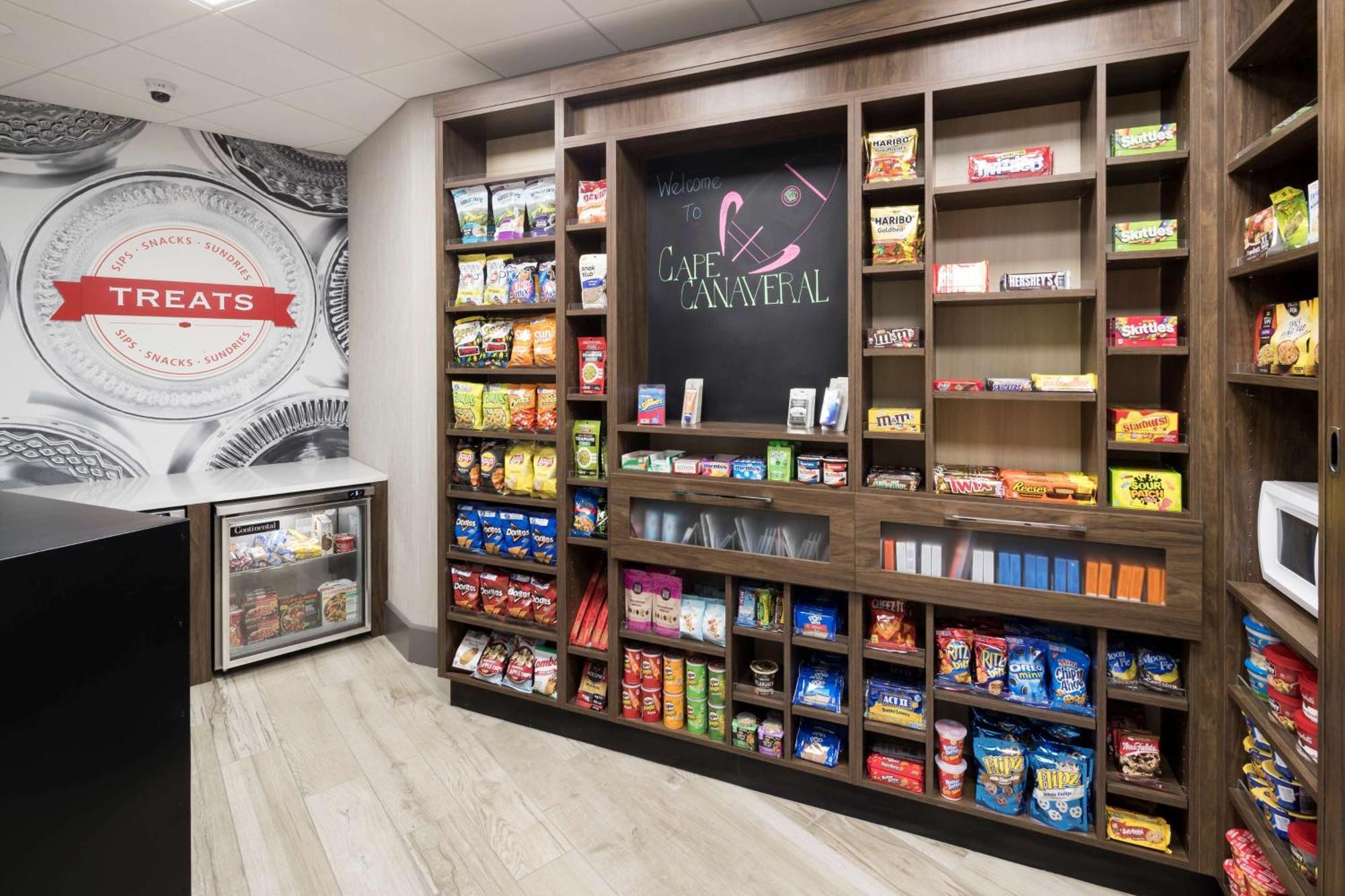 卡纳维拉尔角邮轮港口汉普顿套房酒店 外观 照片
